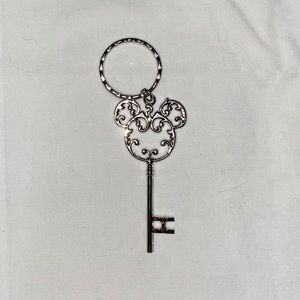 NEW Disney World Mickey Keychain